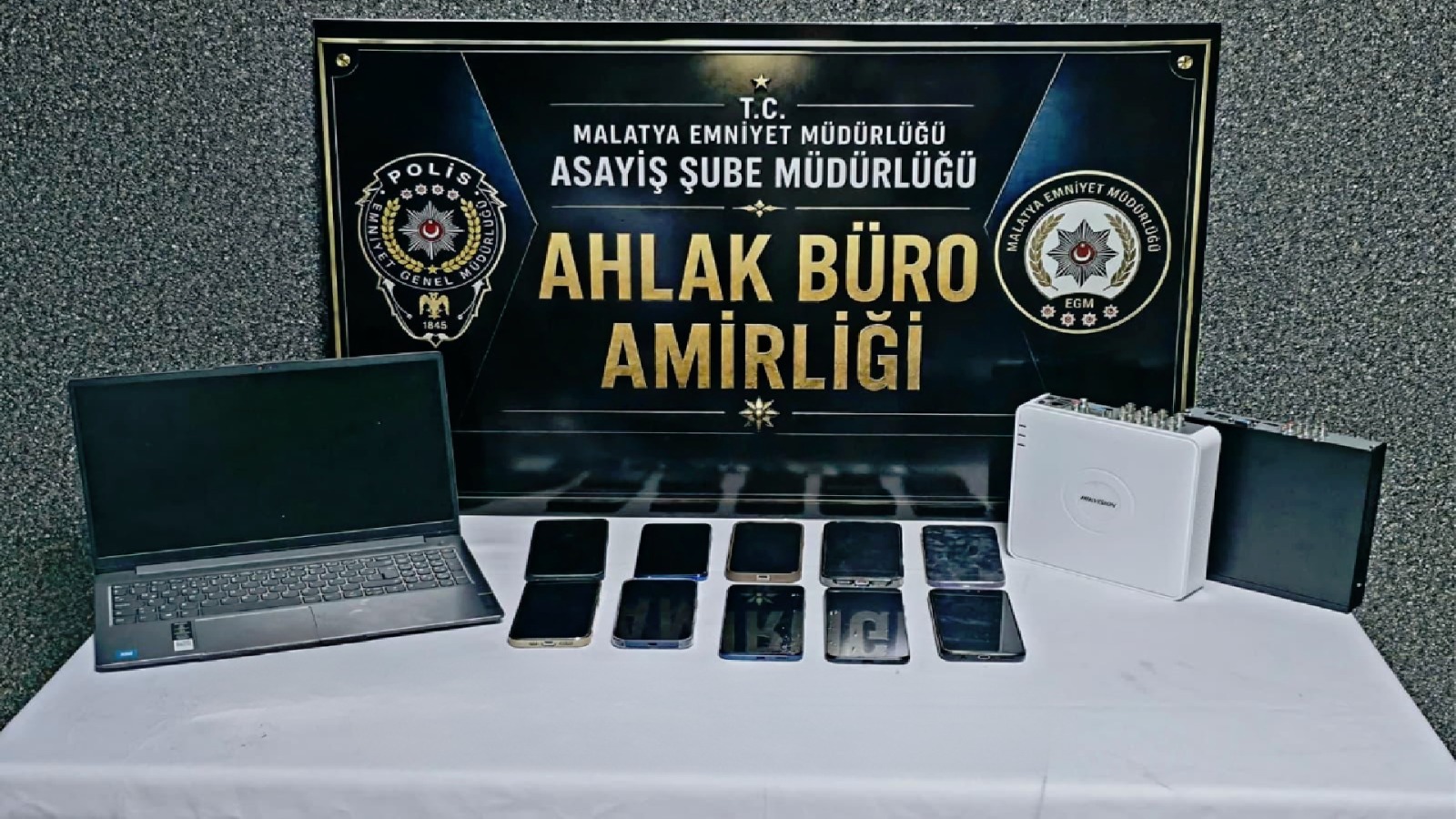 Malatya’da fuhuş operasyonu: 4 gözaltı, 8 masaj salonu mühürlendi