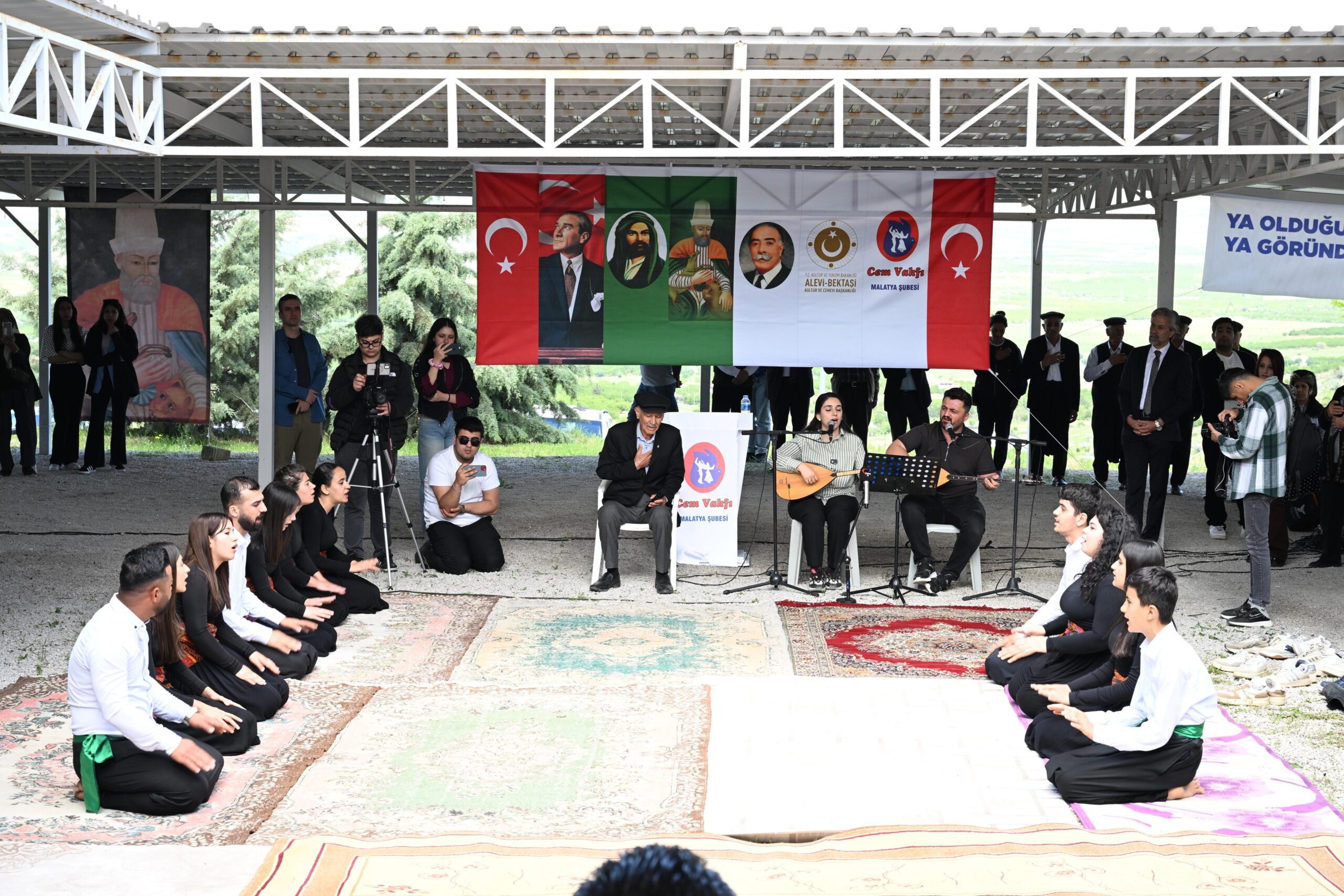 Malatya’da Hüseyin Doğan dede için anma programı düzenlendi