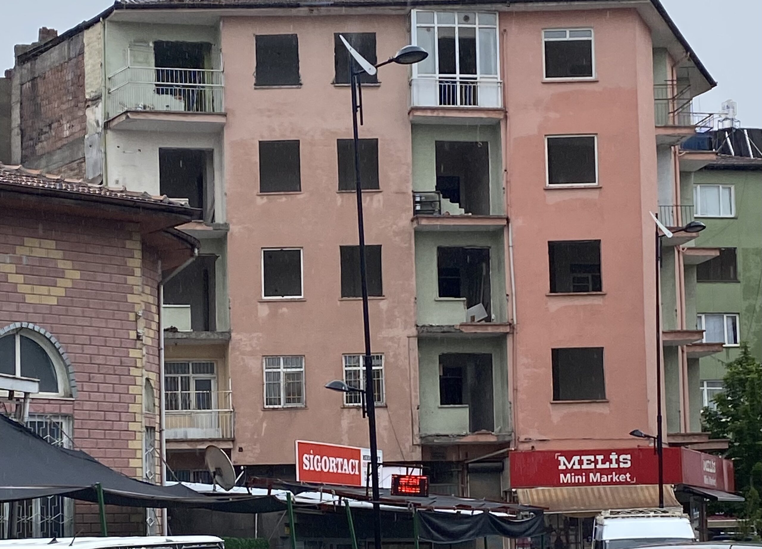 YİKOB nerede? 6 Şubat’ın üzerinden 3 yıl geçti, Malatya’da ölüm binaları hâlâ ayakta