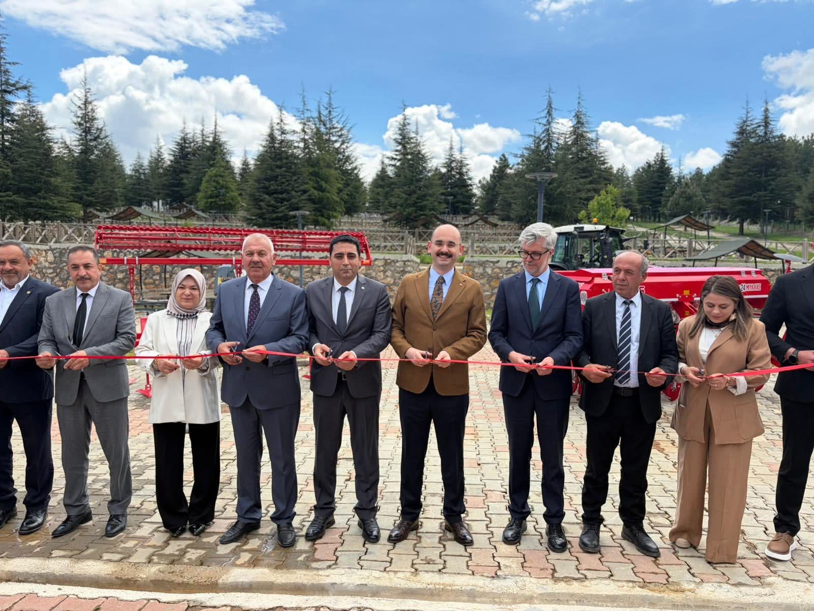 Doğanşehir’de ortak tarım makineleri parkı hizmete açıldı