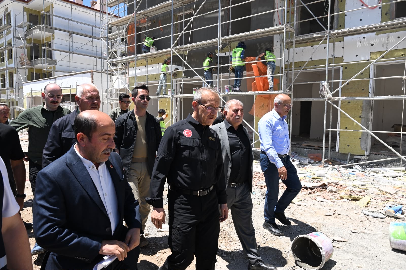 Vali Seddar Yavuz Doğanşehir’de konut ve ibadethane yatırımlarını inceledi