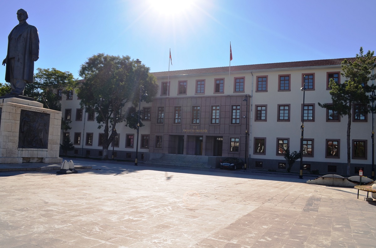 Malatya’da mülki idarede değişim: 8 Kaymakam ve 4 Vali yardımcısının görev yeri değişti