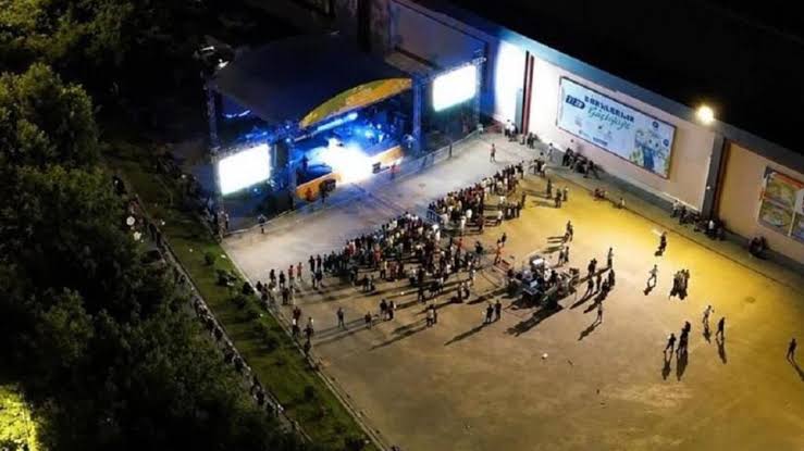 Aynı şehir… İki festival… İki farklı tablo!