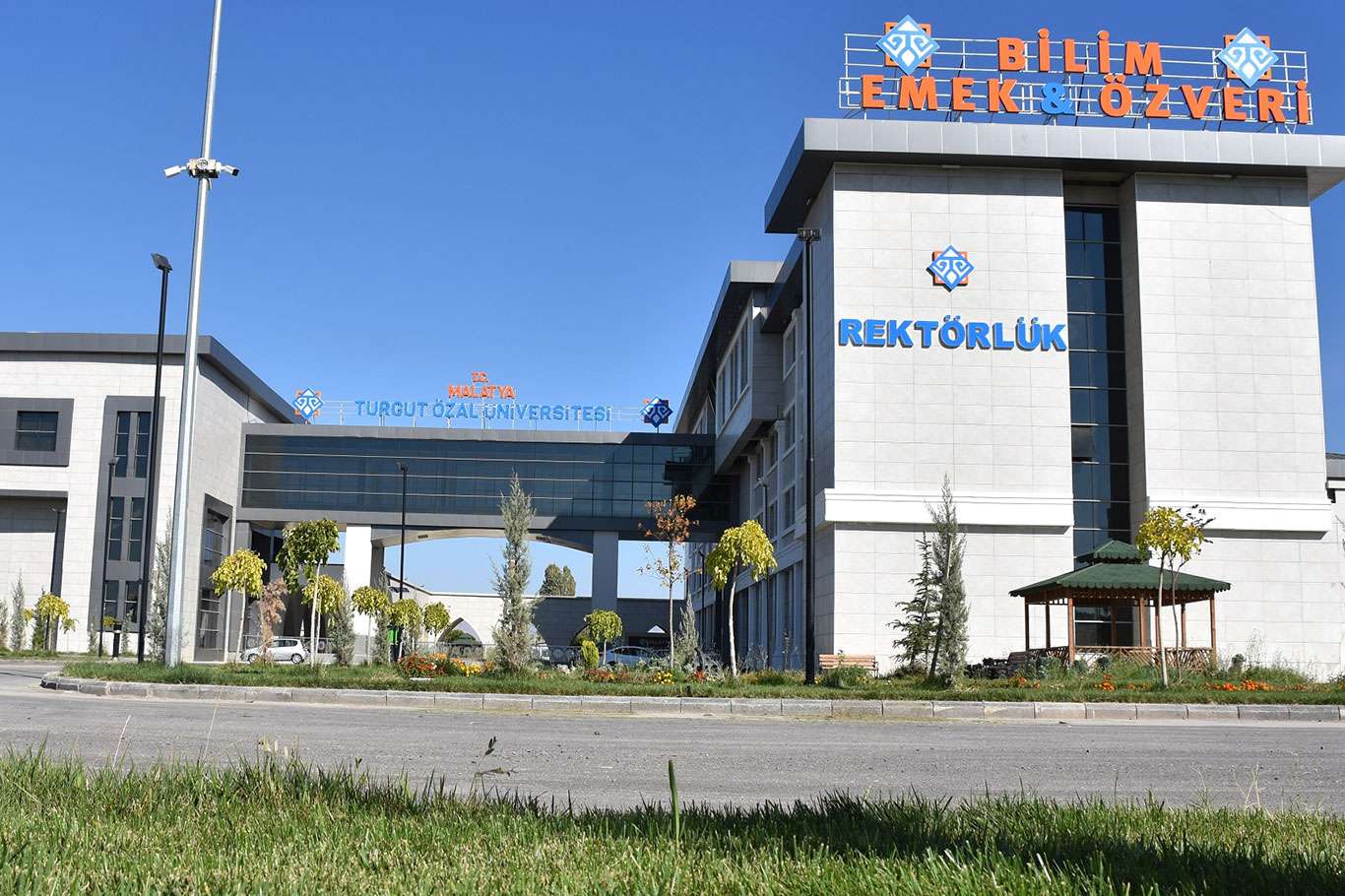 MTÜ’de Rektörlük süreci başladı.. Gözler Adaylarda