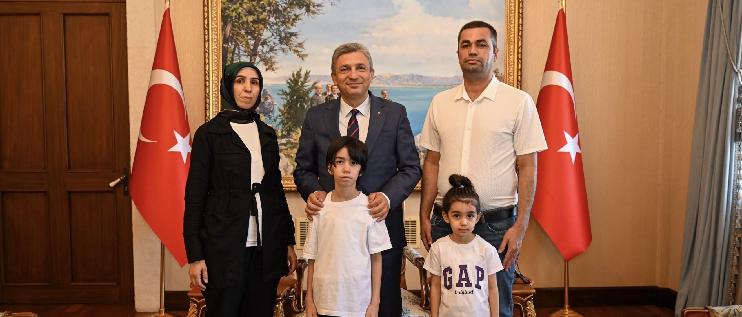 Zor günlerin Valisine Malatya’dan teşekkür