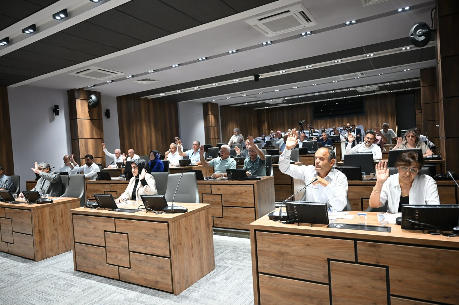 Yeşilyurt Belediye Meclisi Ağustos ayında 32 gündem maddesini karara bağladı