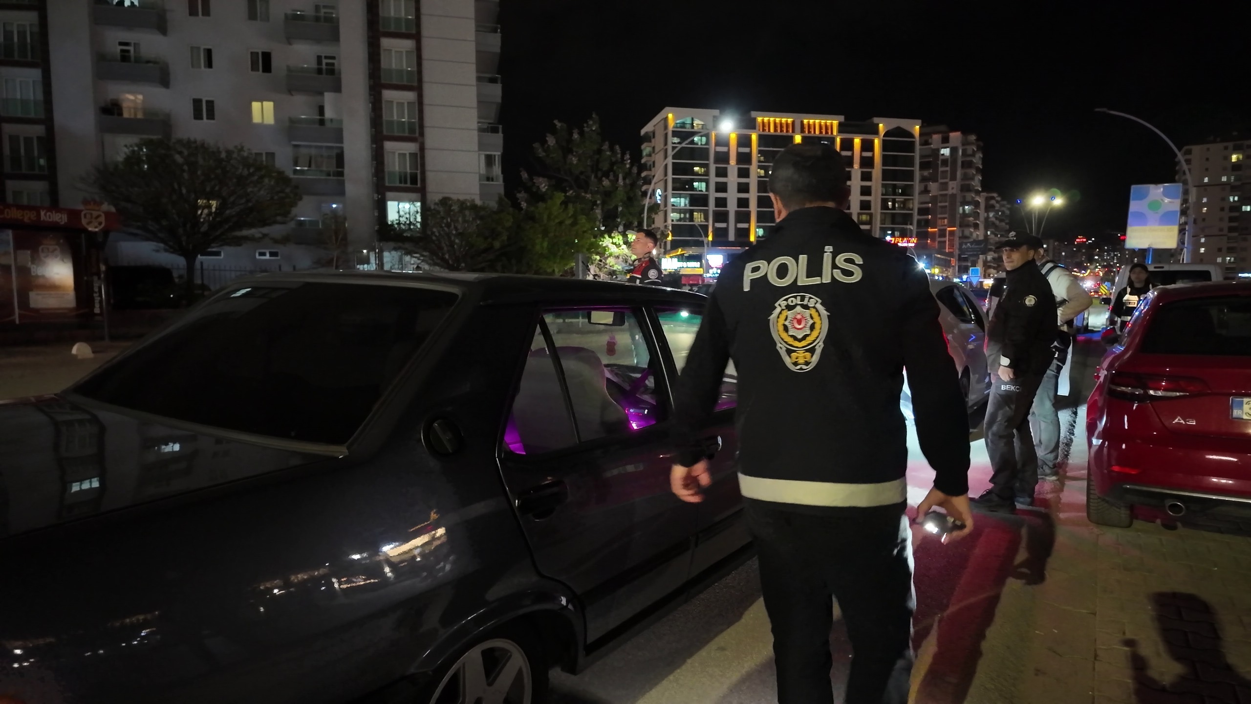 Malatya’da 24 saatlik asayiş denetimi..  7 bin 293 kişi sorgulandı