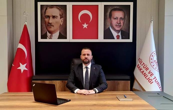 Müdür Mersin’e atandı, boş koltuğa yeni isim geldi
