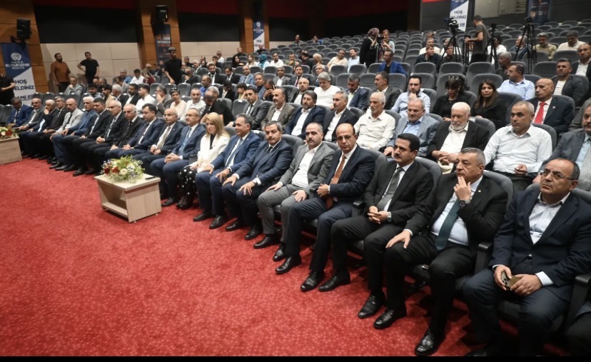 Vali Yavuz; Kendi yaptıklarımızı anlatamadık, çığırtkanlar öne geçti