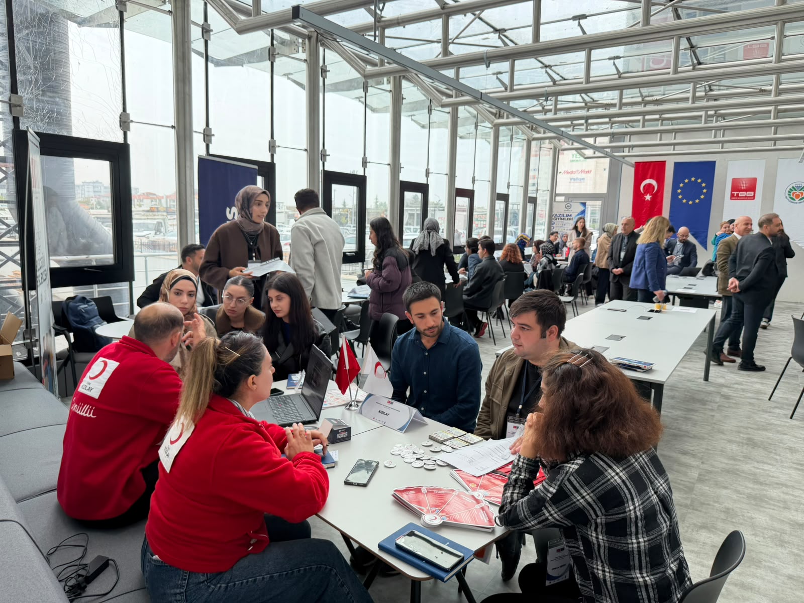 Malatya’da gençler iş dünyasıyla buluştu