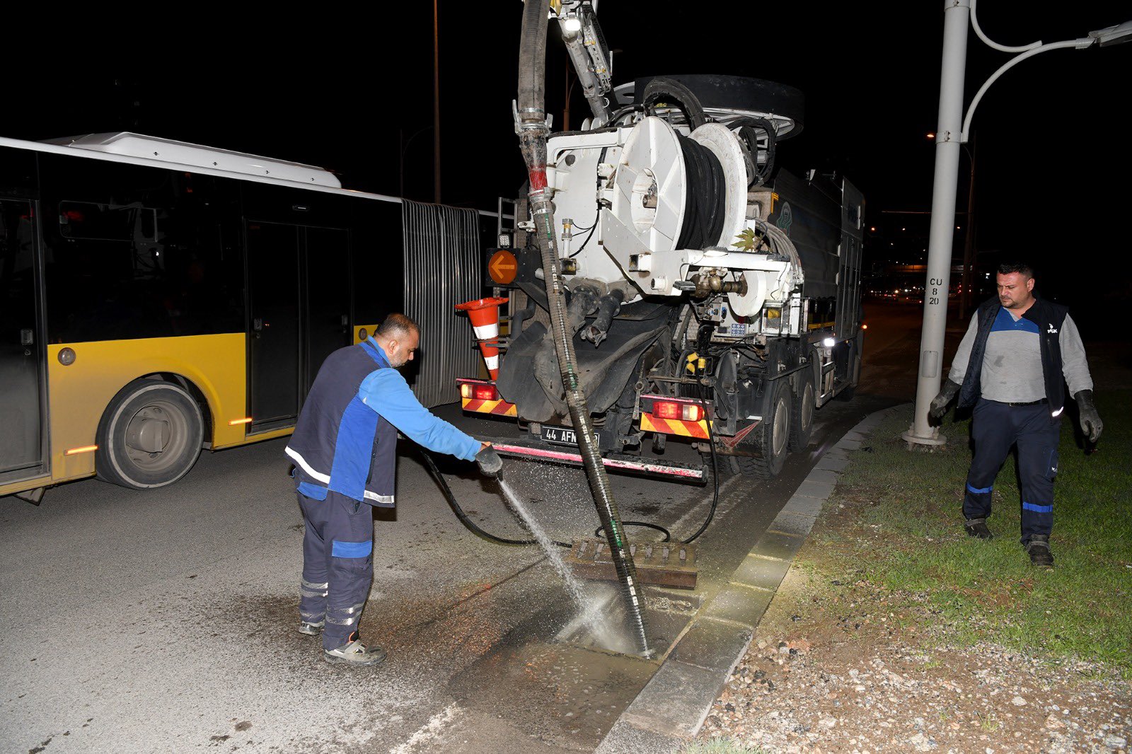 Malatya’da kuvvetli yağış alarmı! Büyükşehir ekipleri sahaya indi